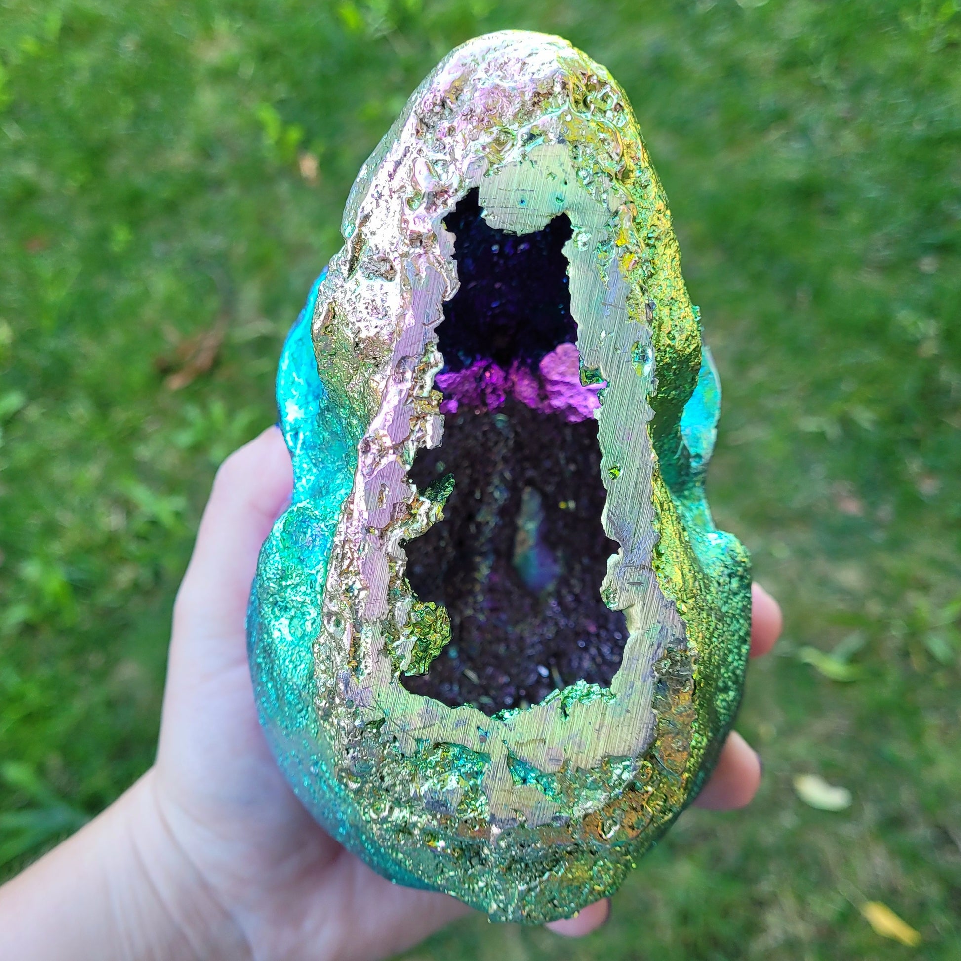 Rainbow Bismuth Skull