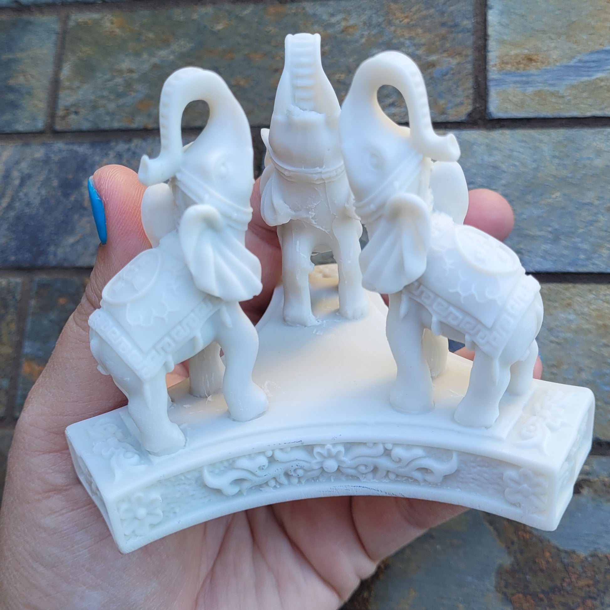 White Triple Elephant Sphere Holder Display Stand for Crystal Balls or Eggs 2" to 5" (51mm to 126mm) 